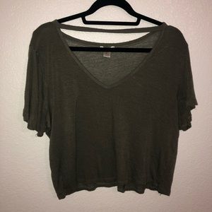 Green V-neck crop
